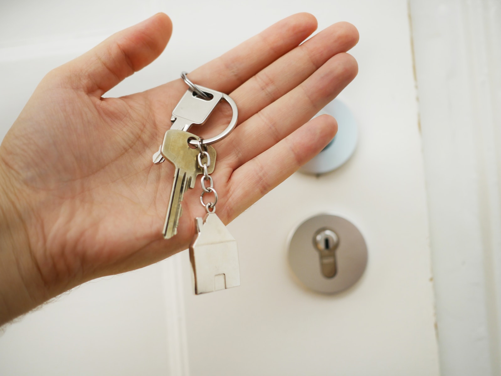 Emergency Locksmith in Charlotte: What to Look for When You Need Help Fast
